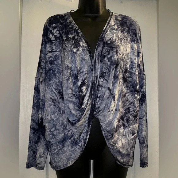 B. Original Overlay Tie Dye Top - Picture 1 of 6